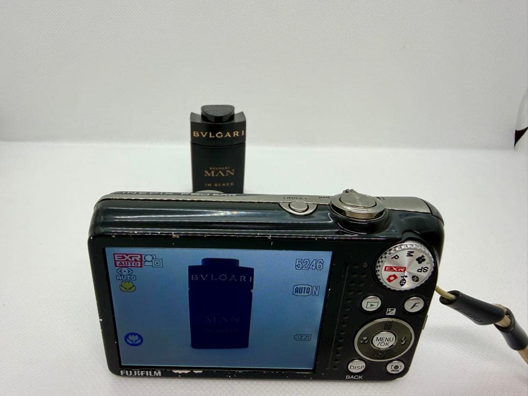 FUJIFILM FinePix F80EXR 光学10倍　デジカメ