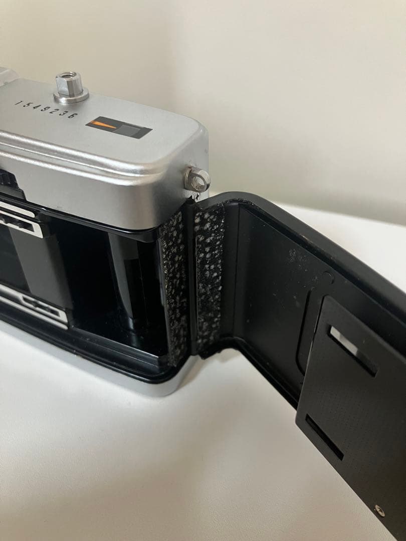 OLYMPUS TRIP 35 赤ベロ露出計絞り羽根巻き上げシャッターOK