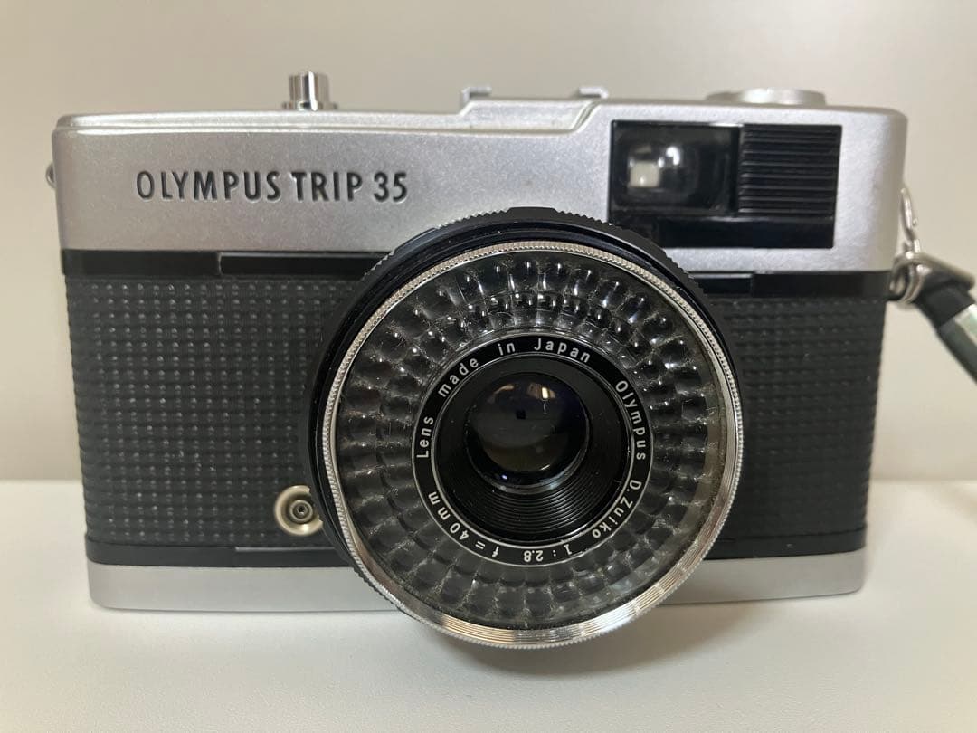 OLYMPUS TRIP 35 赤ベロ露出計絞り羽根巻き上げシャッターOK