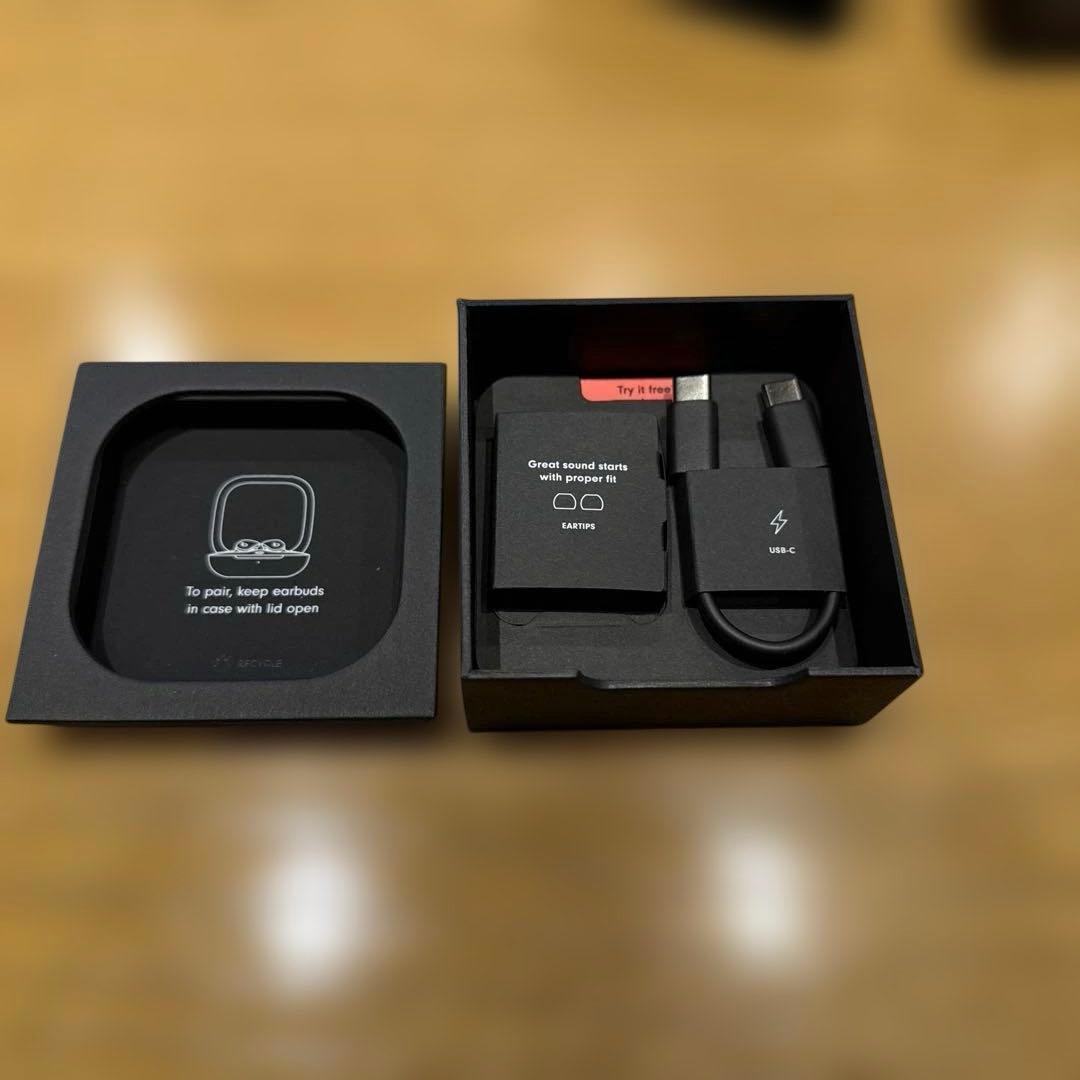 イヤホン Dr. Dre Beats Fits Pro