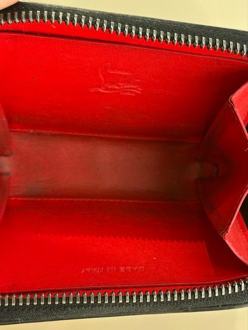 限定値下‼️クリスチャン　ルブタン ジップアラウンド　ミニウォレット　　財布