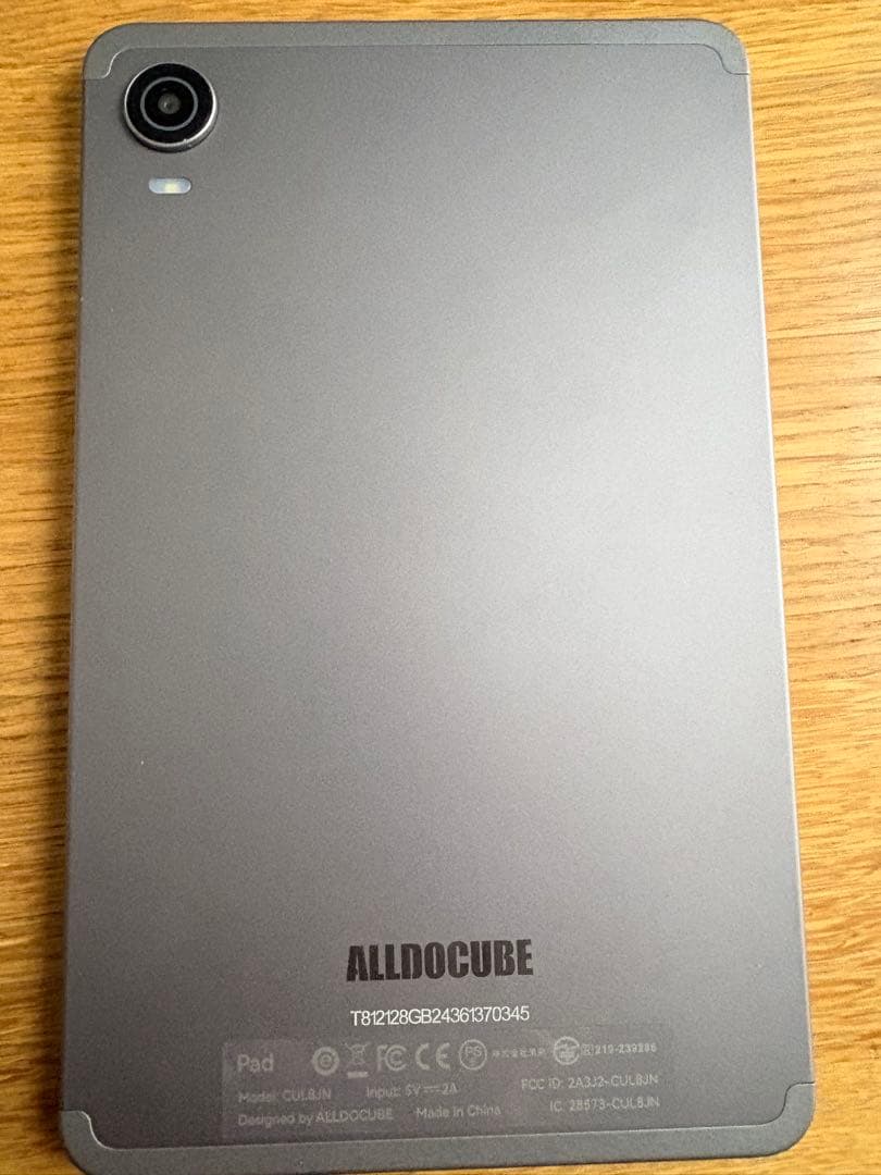 ALLODOCUBE タブレット、ケースあり