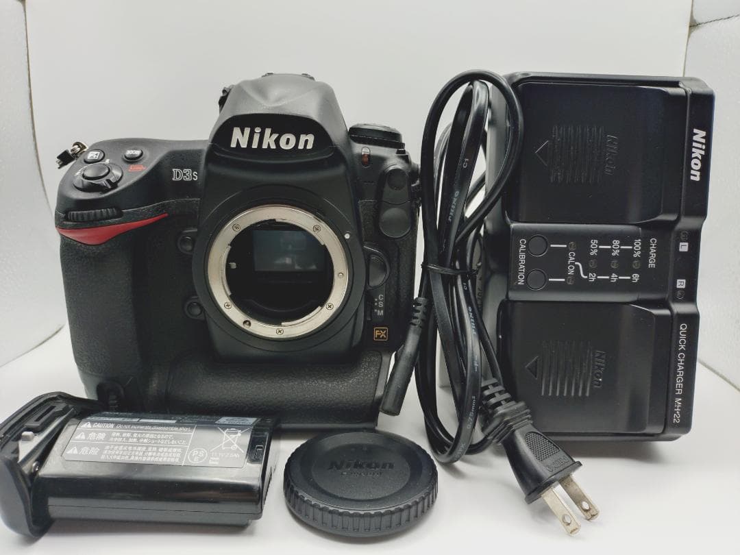 Nikon ニコン D3S デジタル一眼レフカメラ 本体 充電器付き