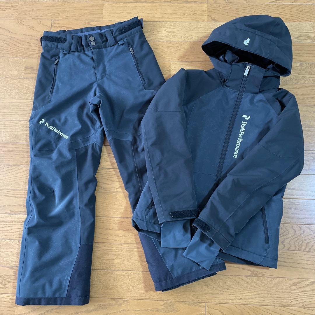 ピークパフォーマンス　Peak Performance ウェア上下　140 黒