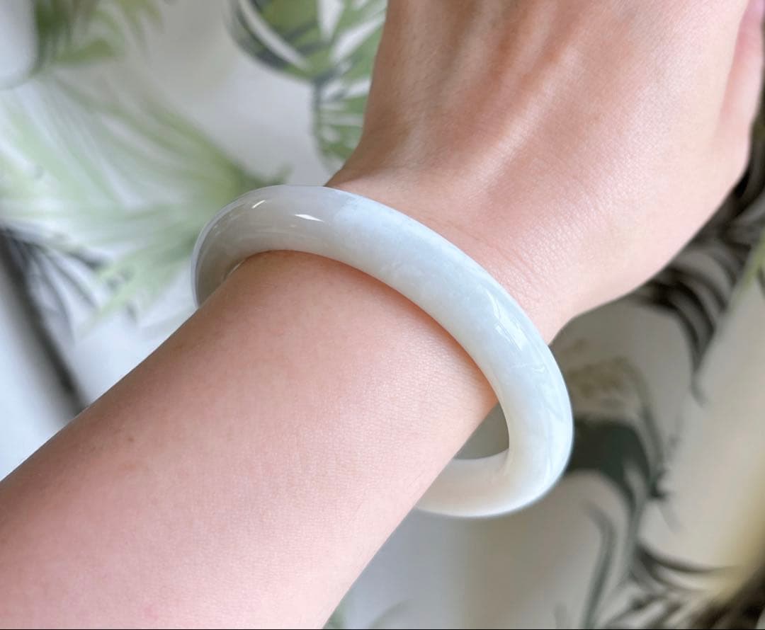 天然石 和田玉白玉 バングル（番号A4619）