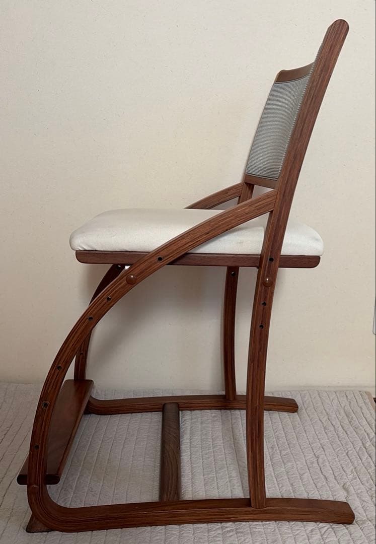 カリモク　学習椅子 クレシェ デスクチェア　XT2451 ウォールナット