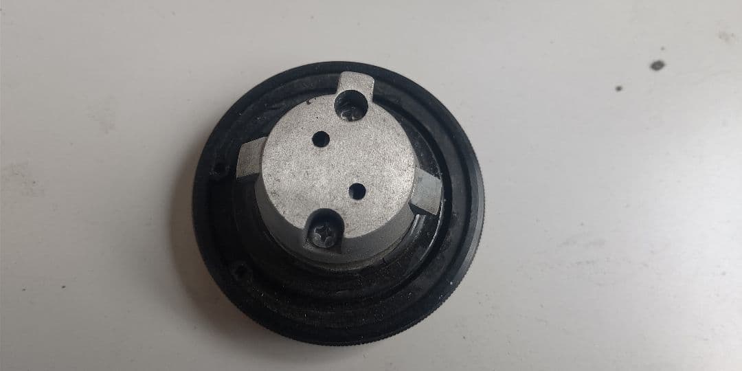 キーレス　タンクキャップ（セロー250　トリッカー）