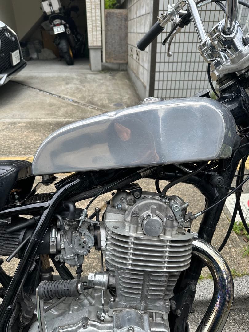 SR400 アルミタンク キャブ車 【非売品】