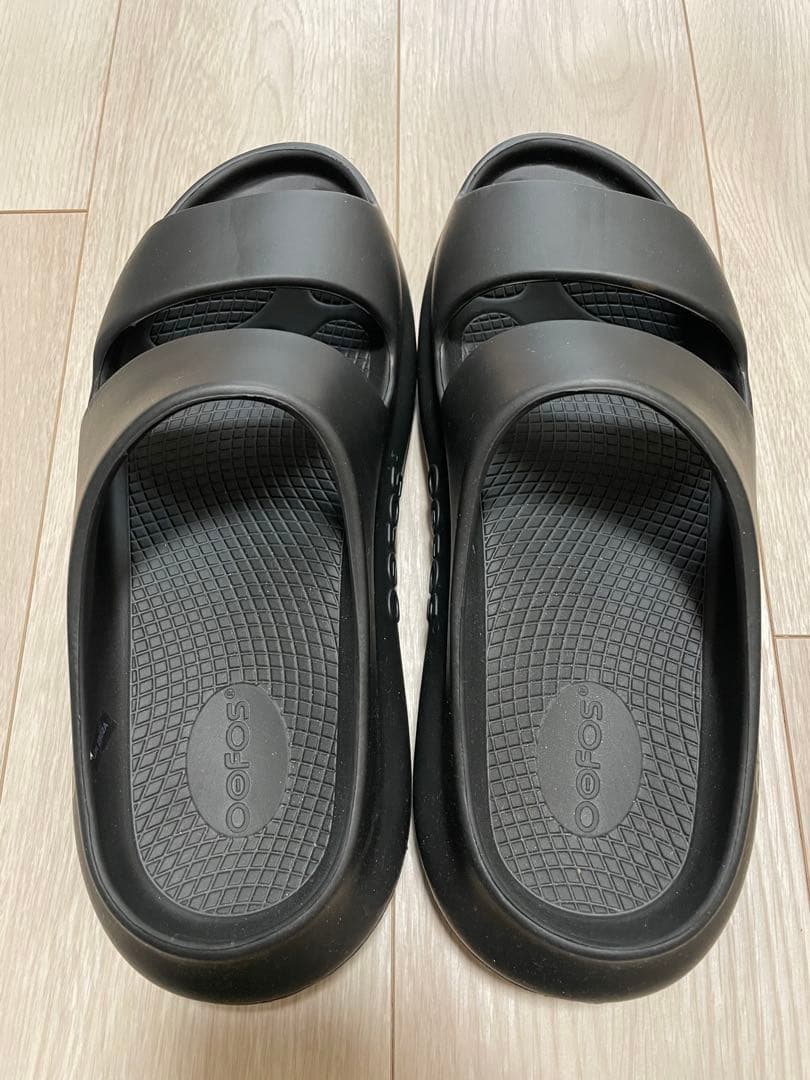 ウーフォス　OOFOS ウーヤー　新作　28cm
