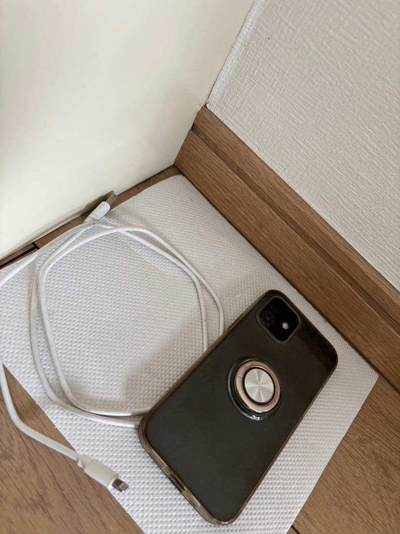 iPhone 12 64GB 充電ケーブル・ケース付き