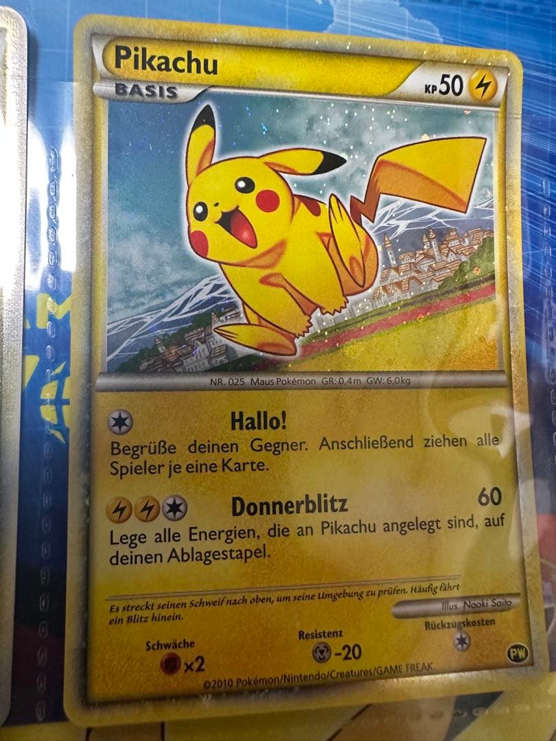 ピカチュウワールドコレクション2010 &25周年ゴールデンBOX