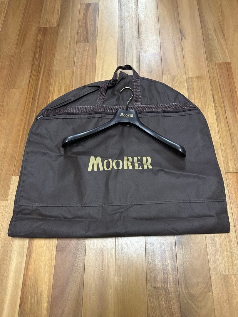 ムーレー　MOORER FAYER-NO ダウンベスト　サイズ４６