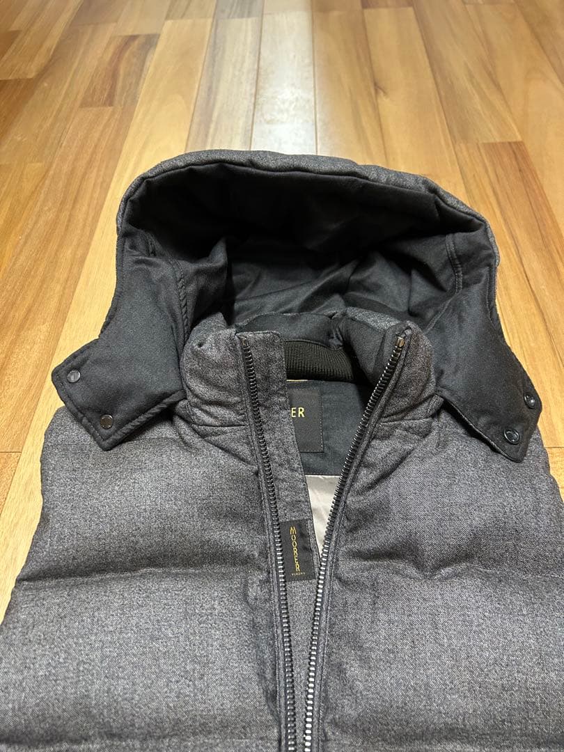 ムーレー　MOORER FAYER-NO ダウンベスト　サイズ４６