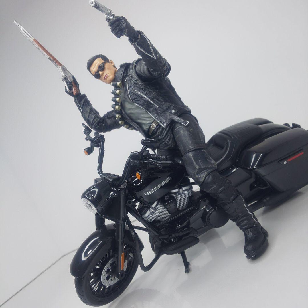 ターミネーター　T-800 フィギュア 新品