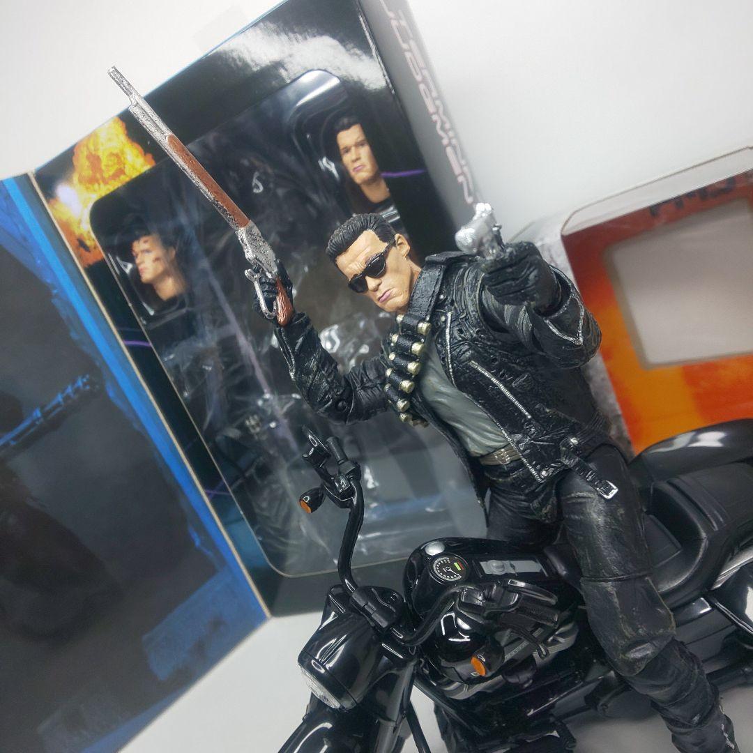 ターミネーター　T-800 フィギュア 新品