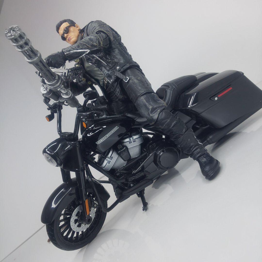 ターミネーター　T-800 フィギュア 新品
