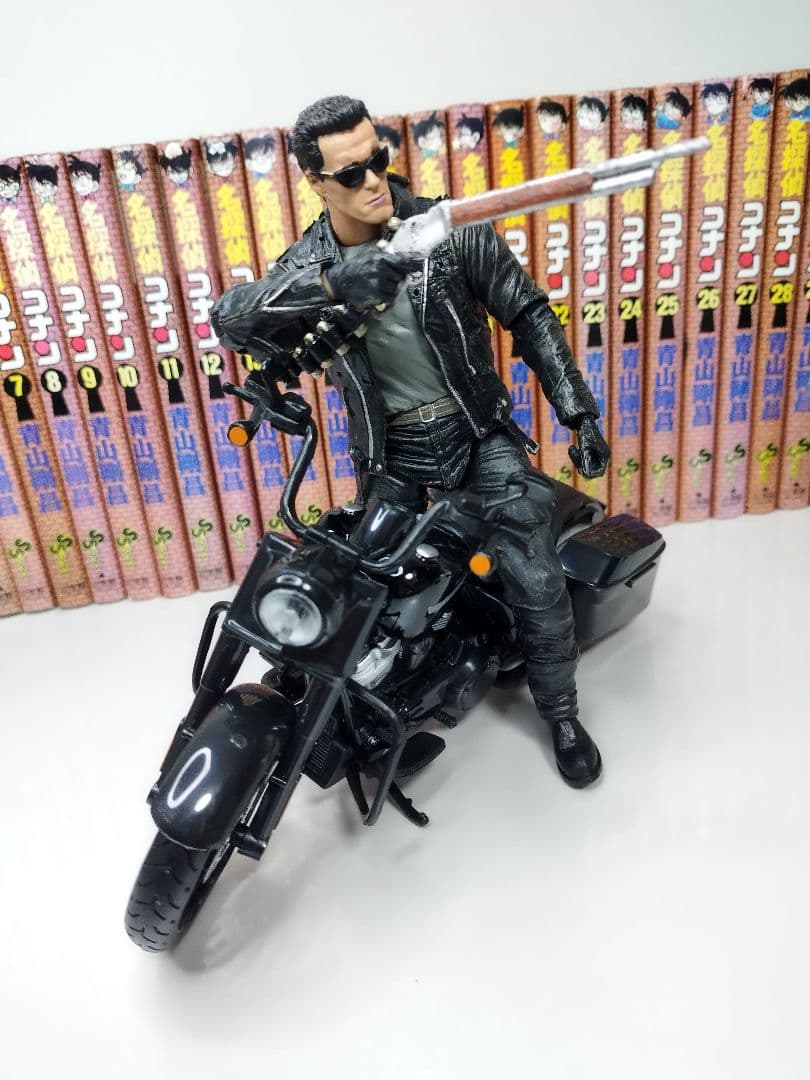 ターミネーター　T-800 フィギュア 新品