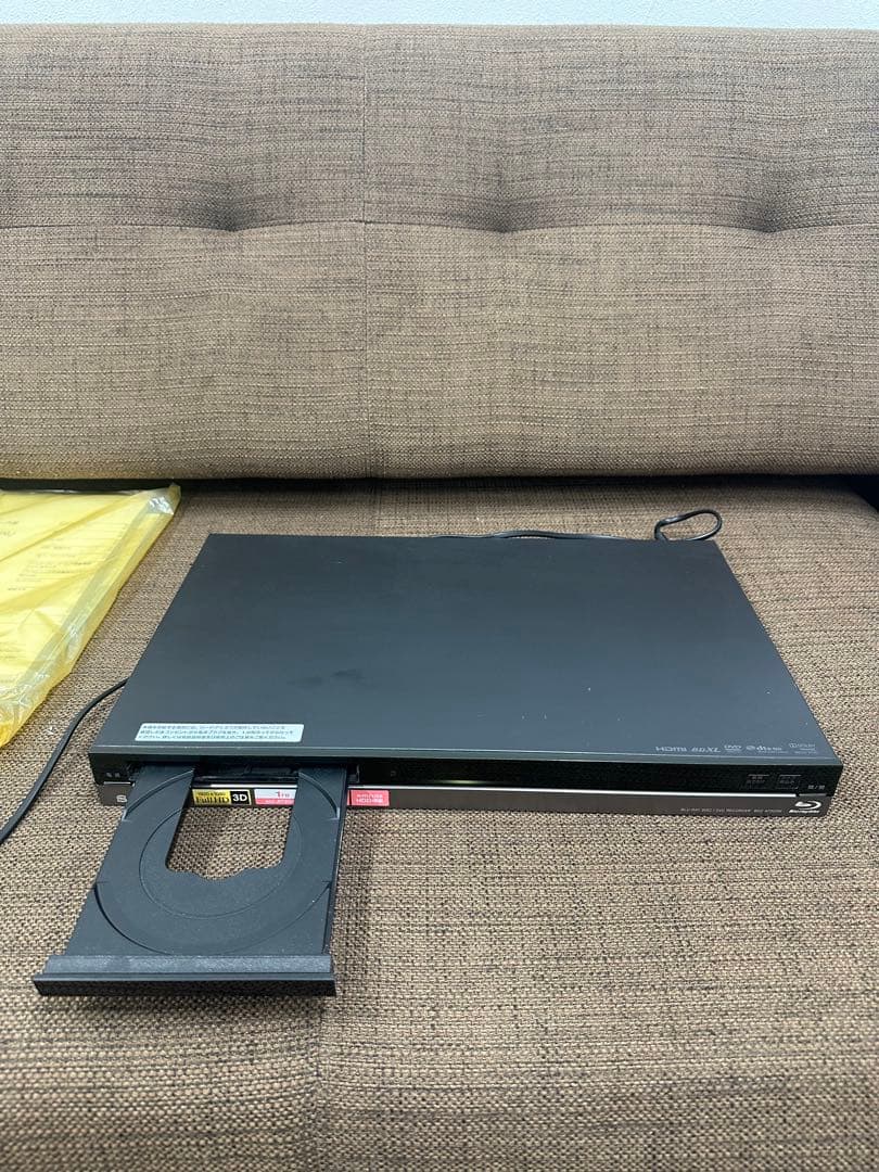 ⑧ SONY BDZ-AT950W Blu-rayレコーダー　2011年製