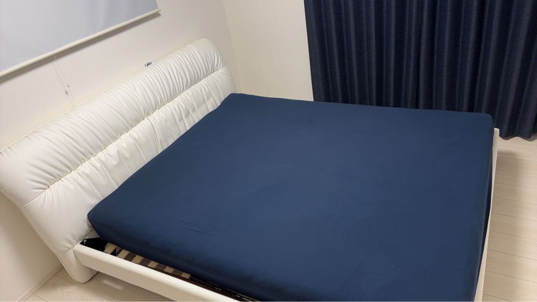 【ももちゃ】ニトリ　すのこクイーンベッドフレーム(サラス/WH)