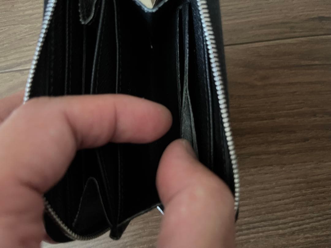 ルイヴィトン ジッピーパース M6015N