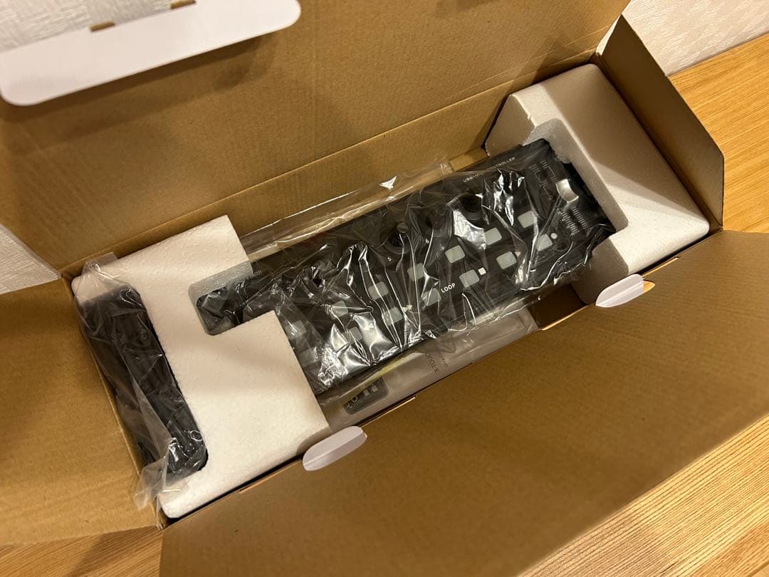 Behringer X TOUCH MINI MIDIコントローラー