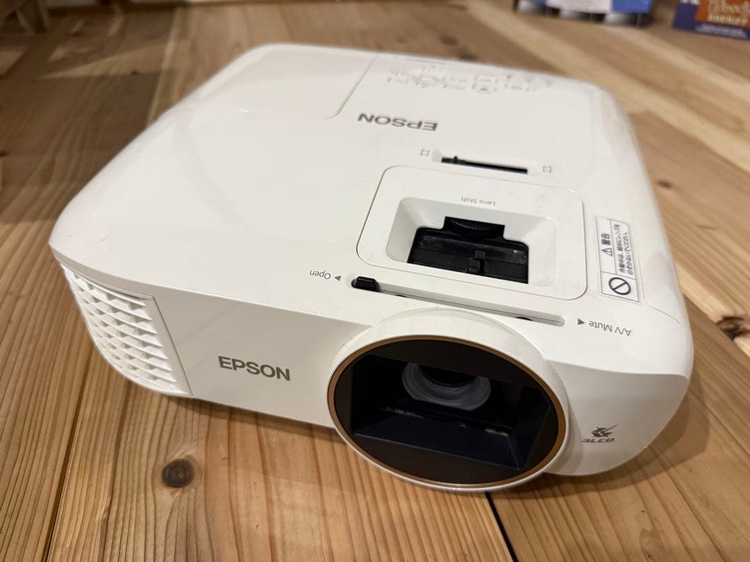 EPSON プロジェクター 本体 EH-TW5650