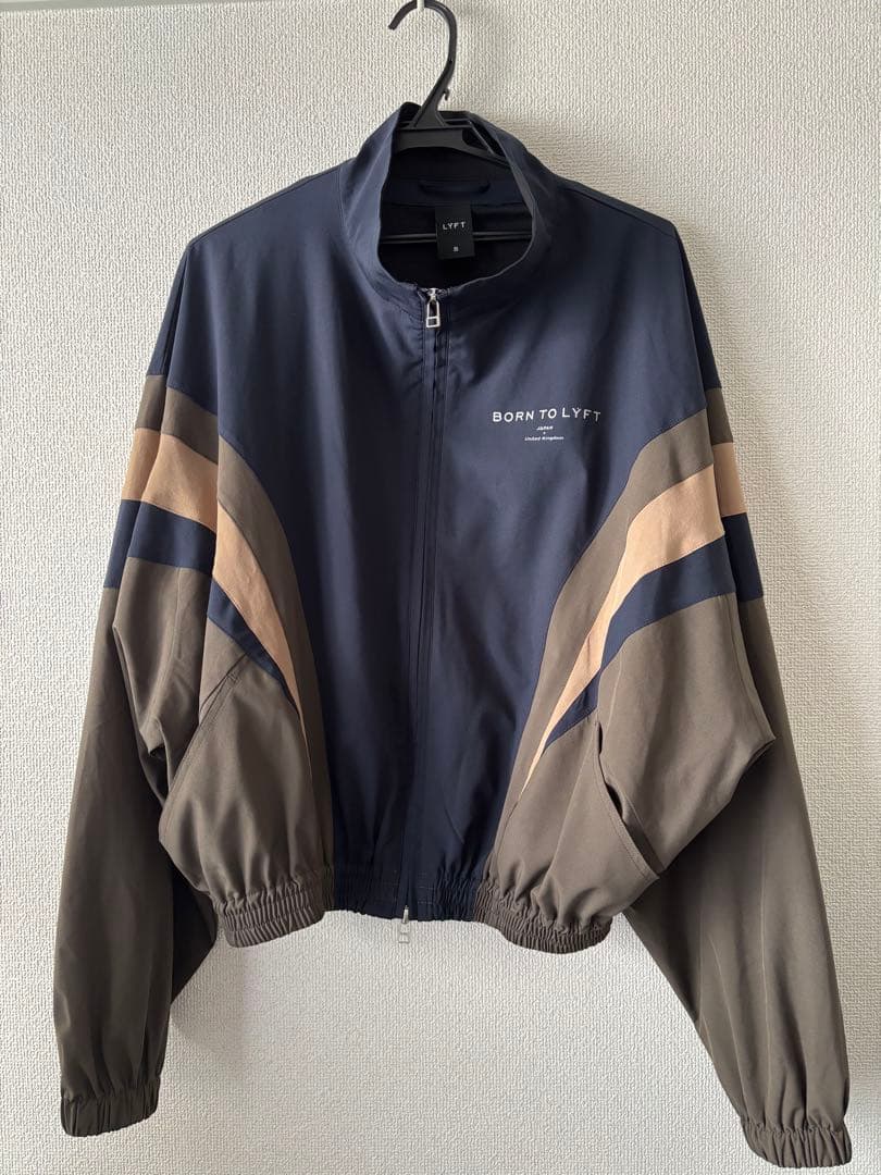 LYFT セットアップ　ジャケットSサイズ　パンツMサイズ