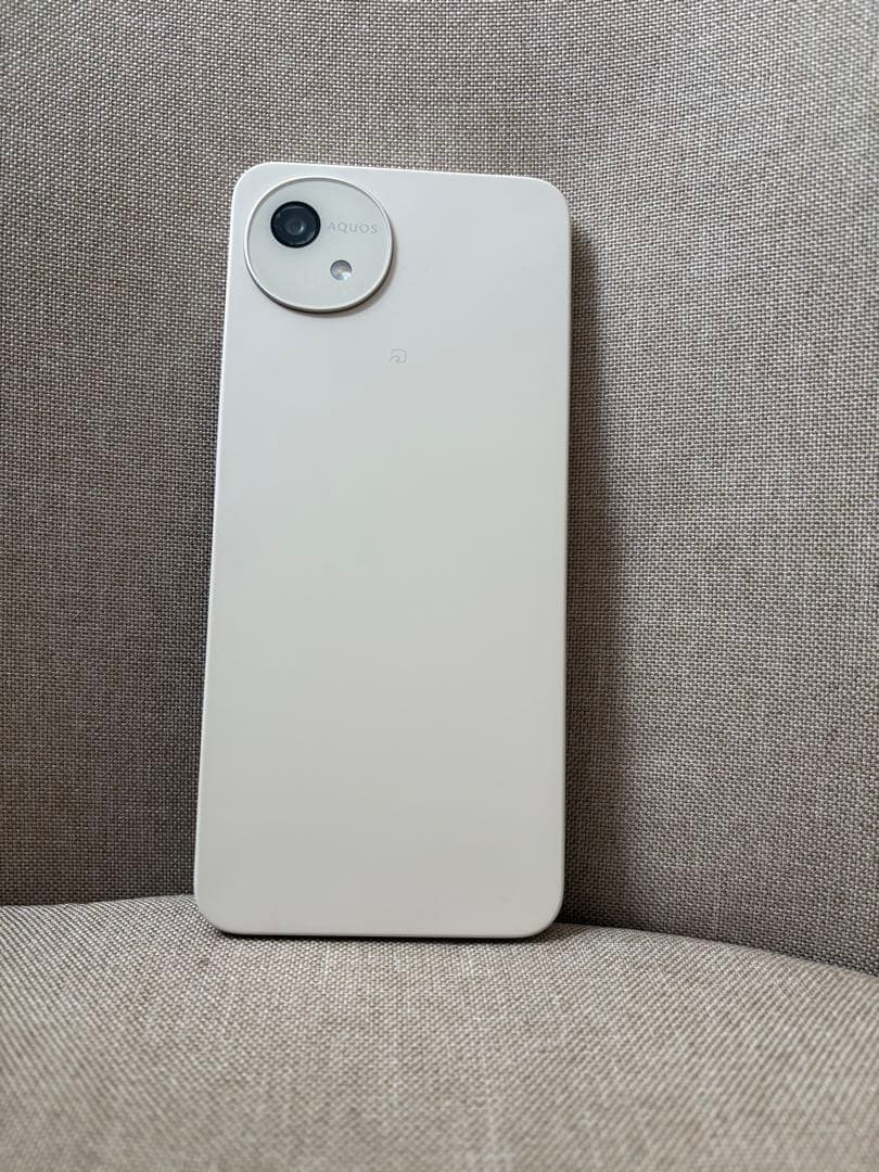 AQUOS wish4 ホワイト