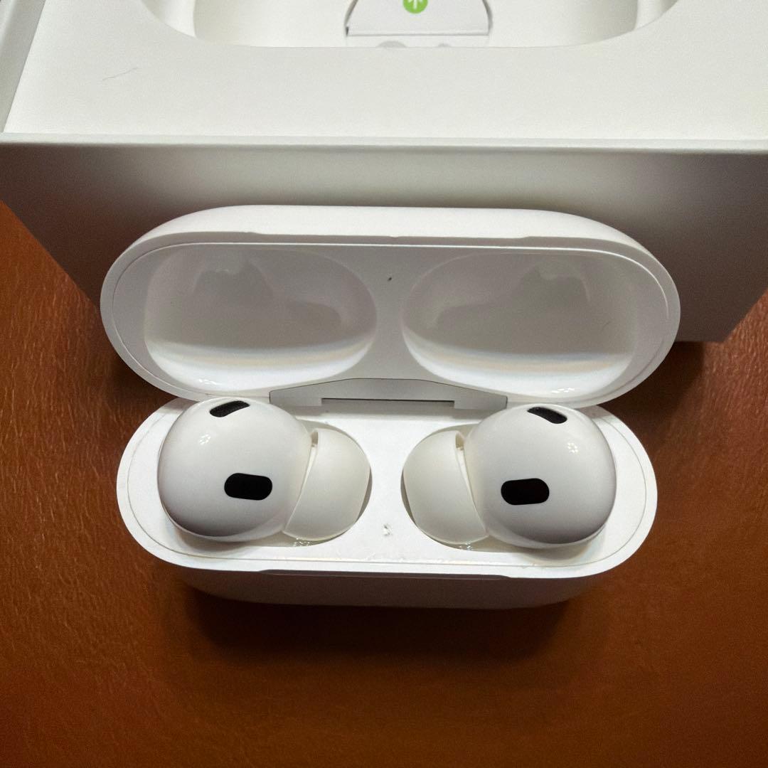 AirPodsPro 第2世代 Lightning接続 本体 充電ケース付