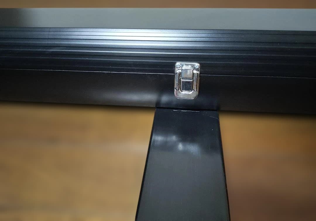 80インチ 自立式プロジェクタースクリーン 4K対応