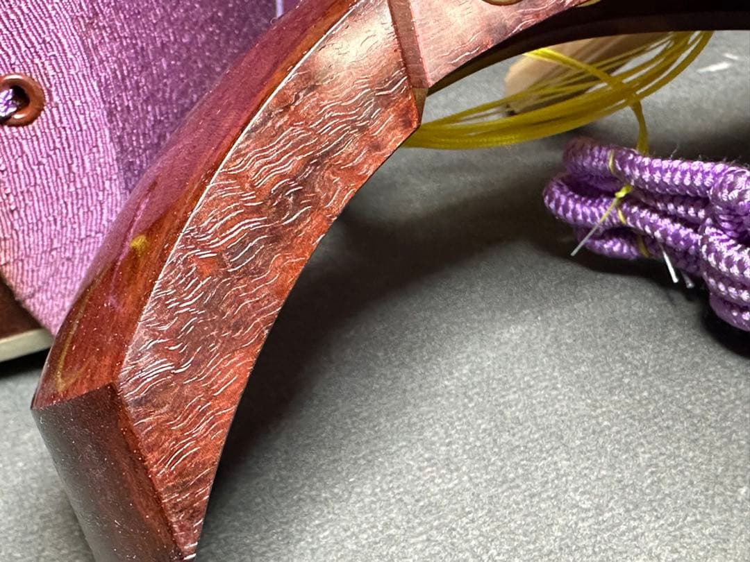 三味線　紅木　紫檀製　糸巻き天然素材 　弦楽器　民謡 伝統楽器