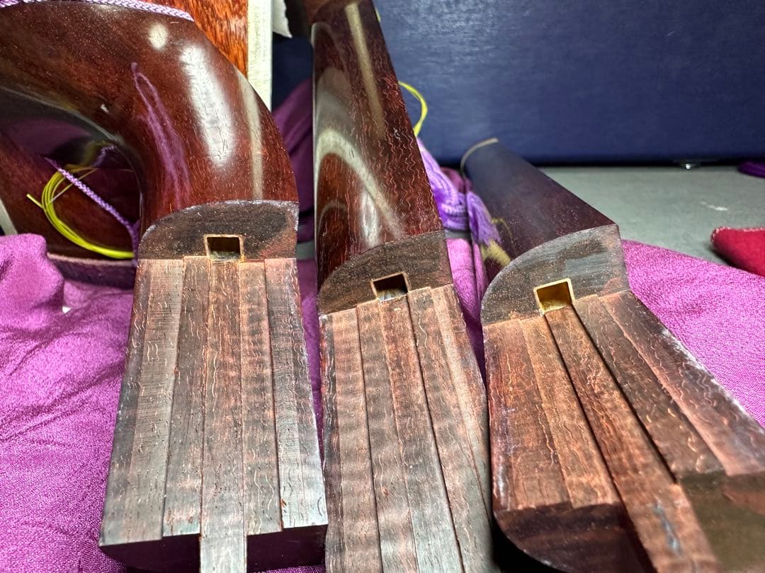 三味線　紅木　紫檀製　糸巻き天然素材 　弦楽器　民謡 伝統楽器