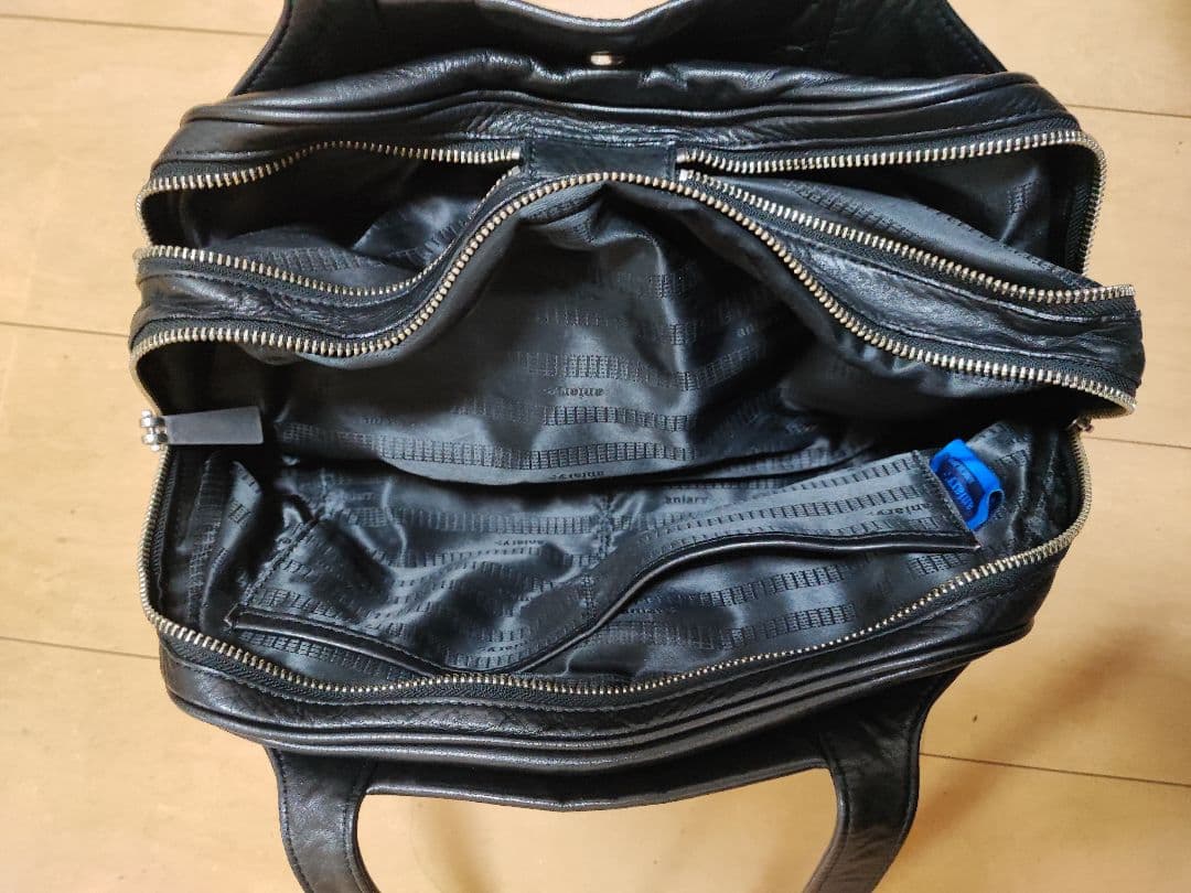 アニアリ　ミニボストンバッグ　ブラック