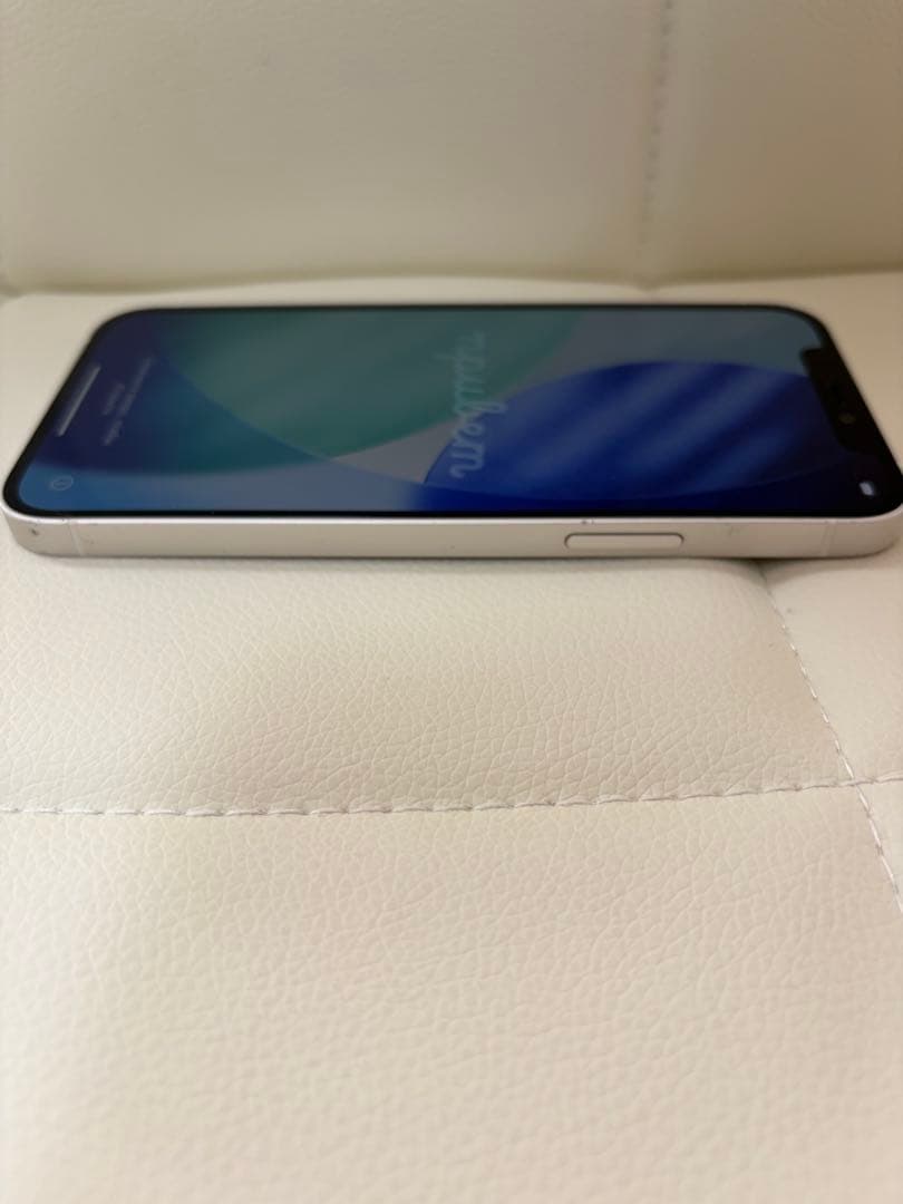 Apple iPhone 12 ホワイト