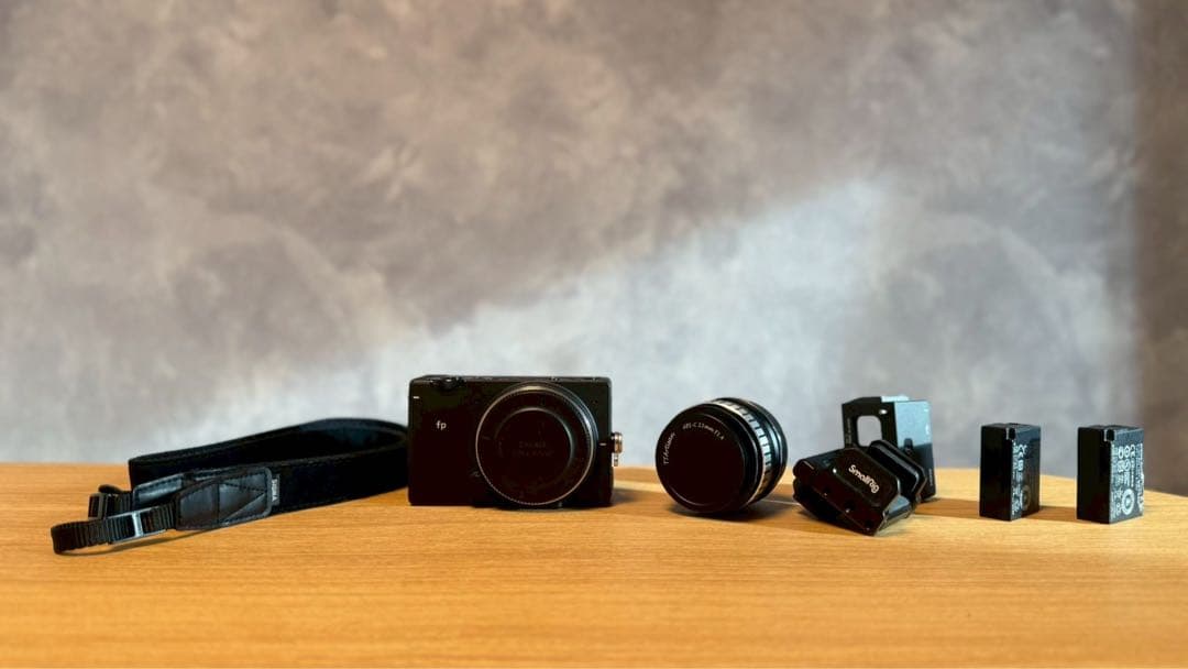 <新品級> SIGMA fp & TTArtisan 23mm F1.4セット