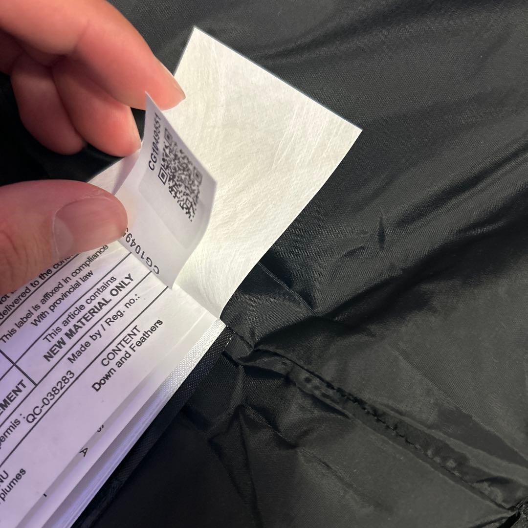 カナダグースダウンベスト