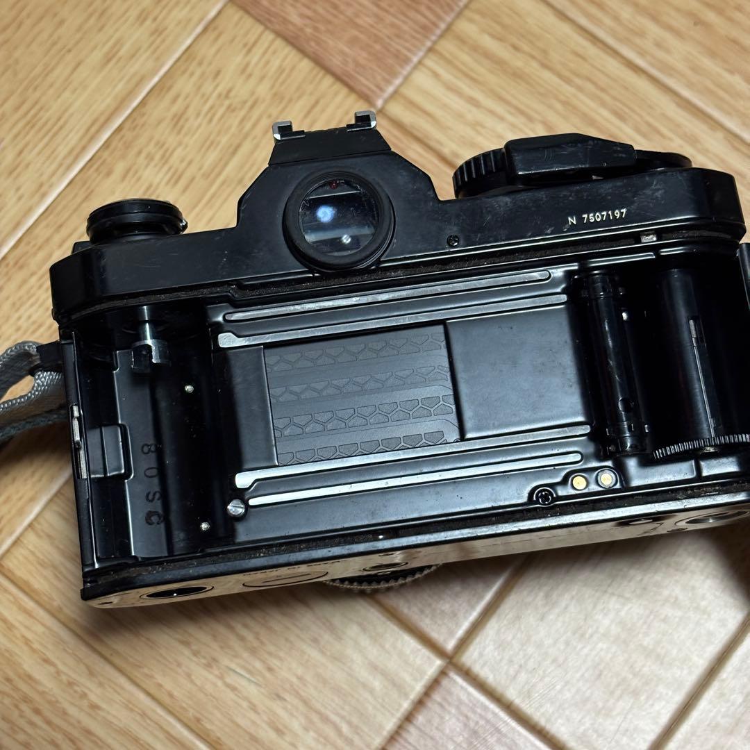ニコン Nikon New FM2 ブラック 50mm F1.8セット