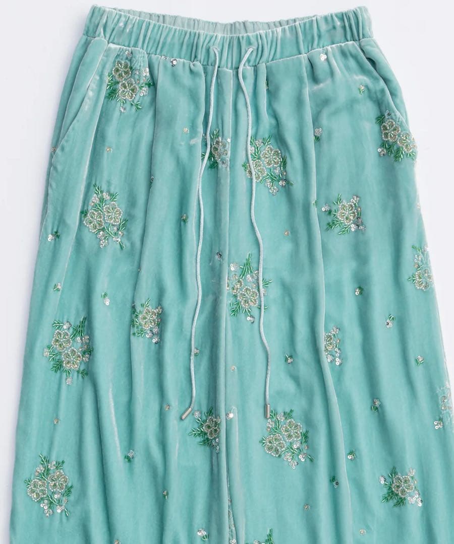 MAISON SPECIAL ビーズフラワーエンブロイダリーベロアパンツ