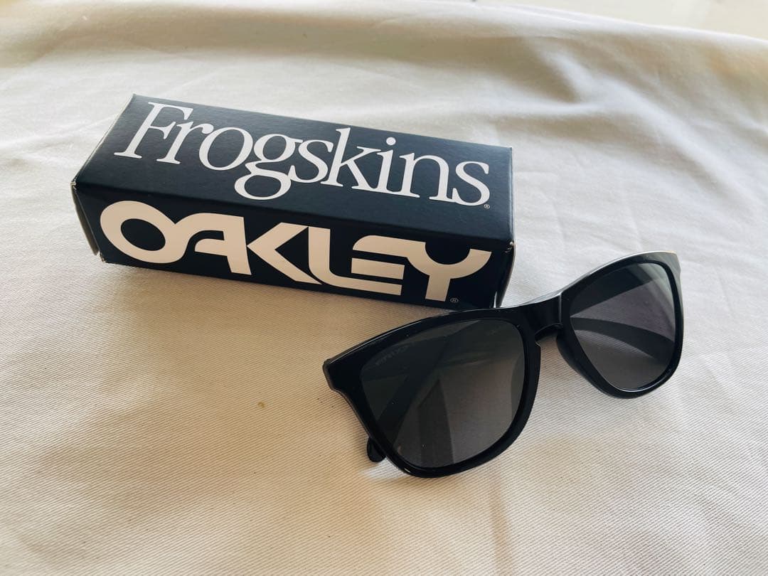 Oakley Frogskins カラーグラス