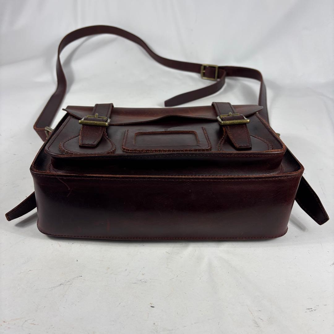 Dr. Martens 11インチ レザー サッチェル ショルダーバッグ 肩掛け