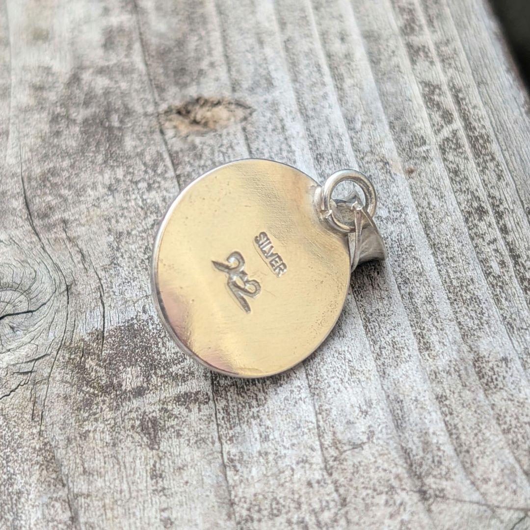 ハンドメイドのターコイズトップ　インディアンジュエリー風　　ネックレストップ