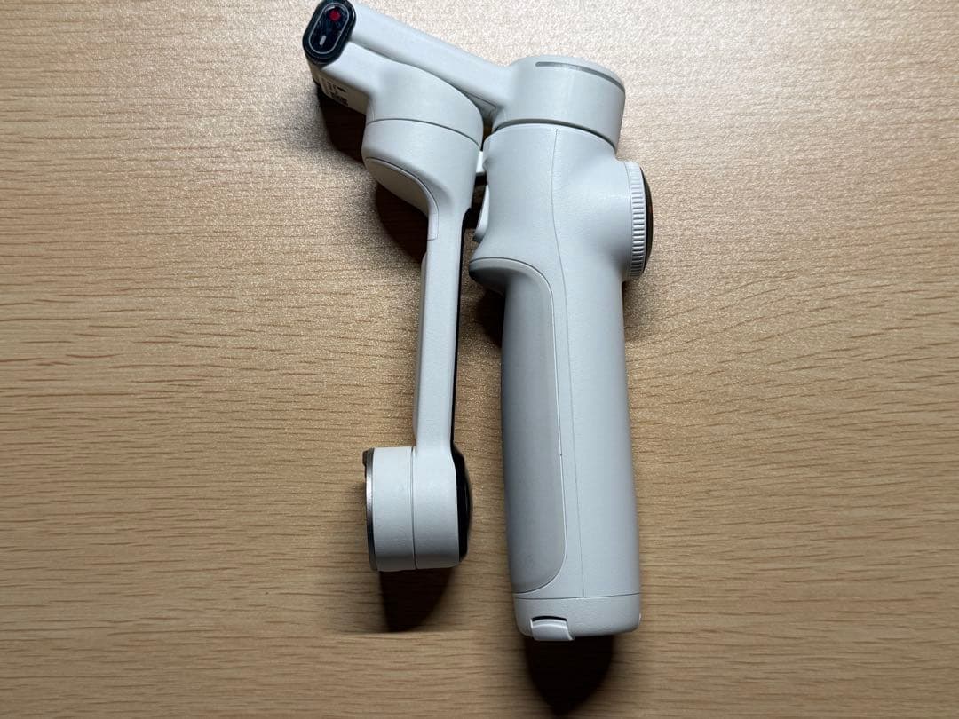 Insta360 Flow 2 Pro 白 + 純正磁気スマホマウント