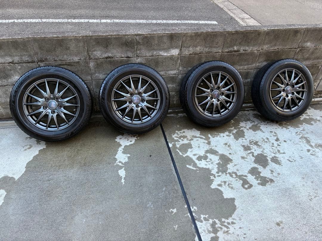 使用1年未満　ノーマル　ヨコハマ・ブリヂストン　185/65/r15　フリード