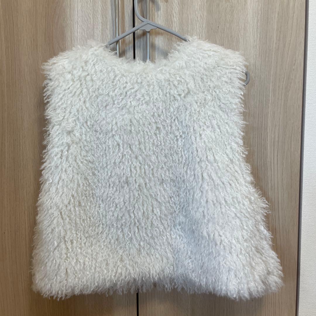 Balsey ホワイトファーベスト Vネック