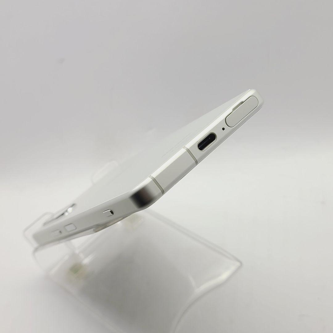 ☆美品☆新品ケース付属☆ SONY Xperia 5 IV SO-54C ドコモ