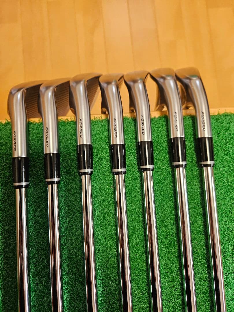 プロギア　０３　アイアン　５～PW AW ７本　２０２５モデル！