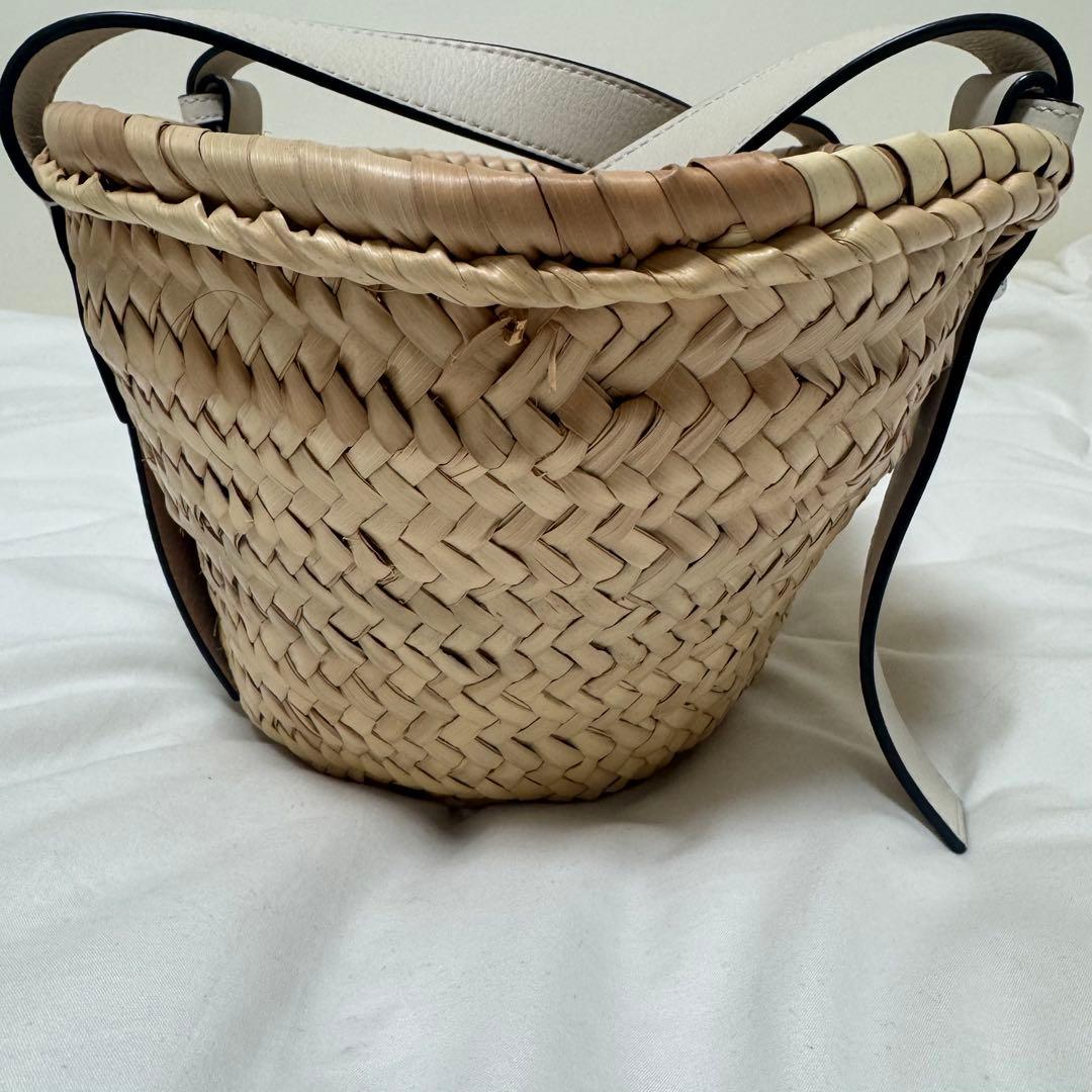 ロエベ　LOEWE ホワイト　カゴバッグ