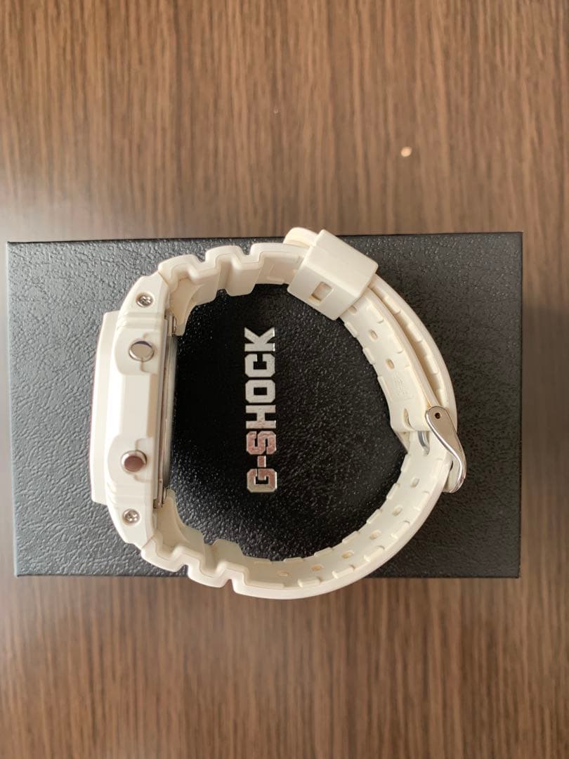 【美品】カシオ G-SHOCK GW-M5610 電波ソーラー ほぼ着用無し