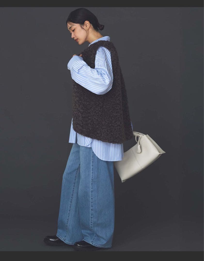 Gready Brilliant グレー Vネックベスト