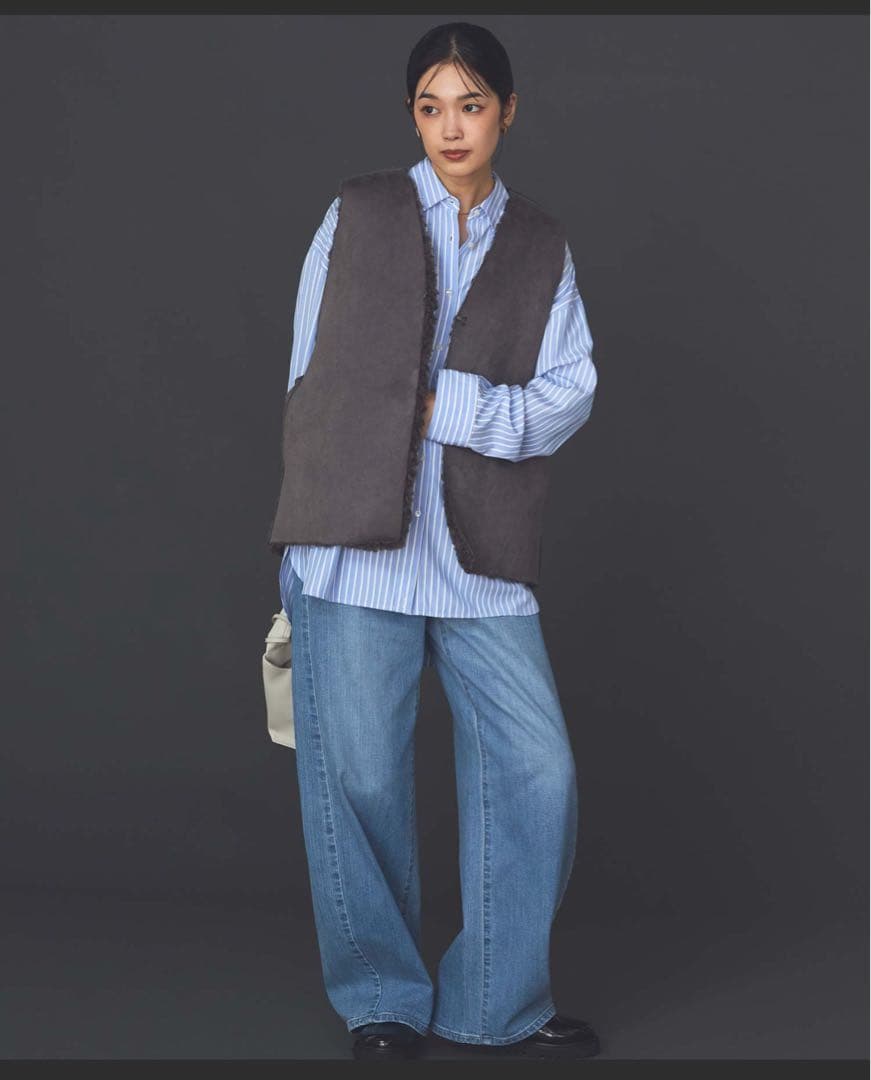 Gready Brilliant グレー Vネックベスト